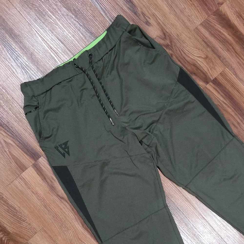 Zen Will Men's Dark Green Jogger Pants with Black Accents - Picture 2 of 8